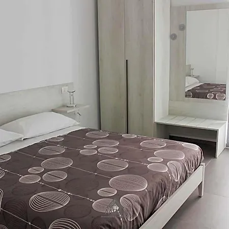 Casa Mimi Aparthotel 4*